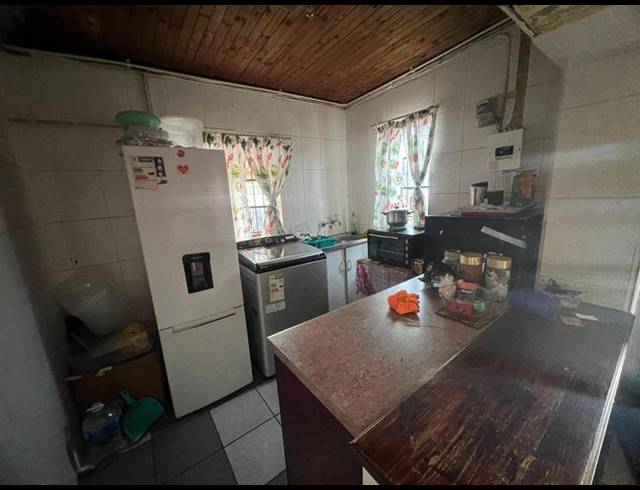 6 BEDROOM HOUSE FOR SALE IN PRETORIA WEST